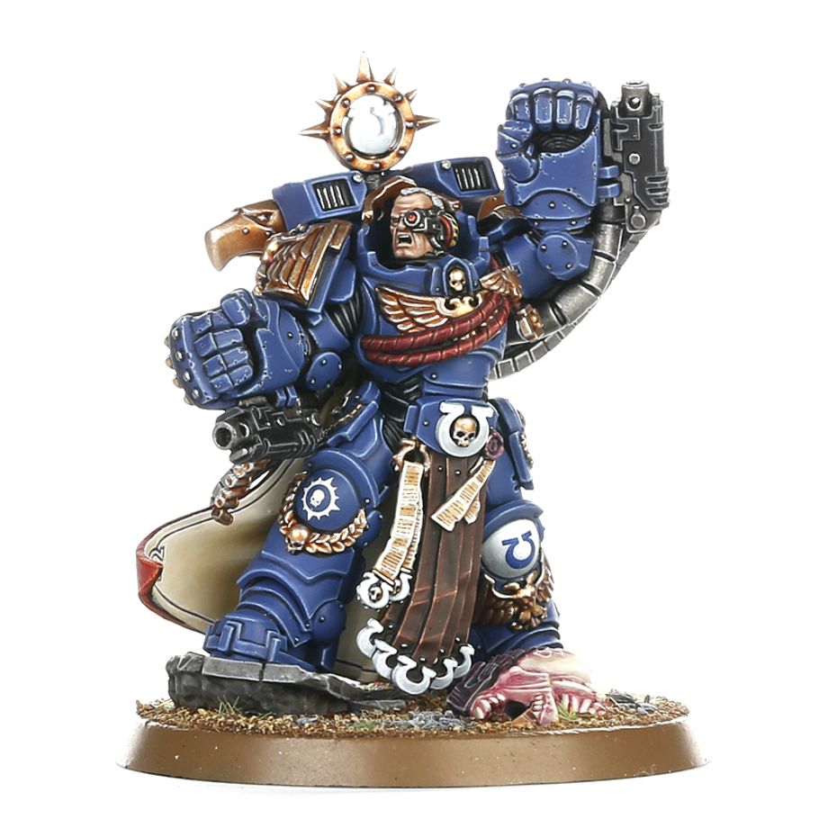 MARNEUS CALGAR CON GUARDIA DE HONOR VICT