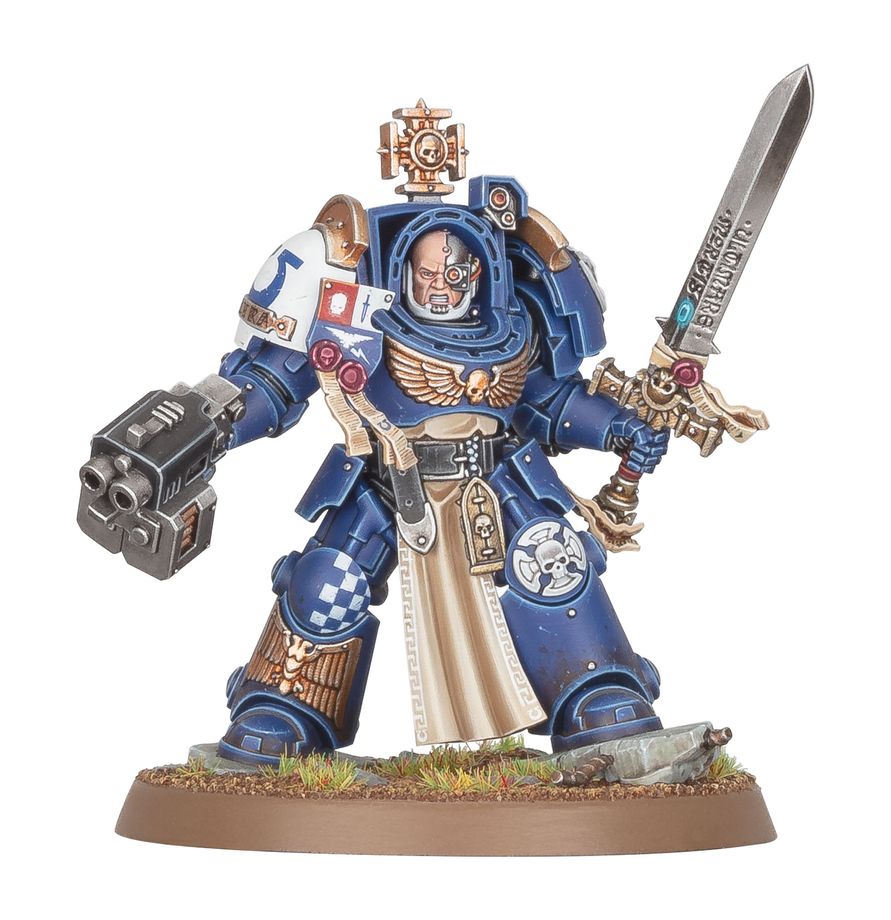 SPACE MARINES: CAPITAN EN ARMURA EXTERMINADOR