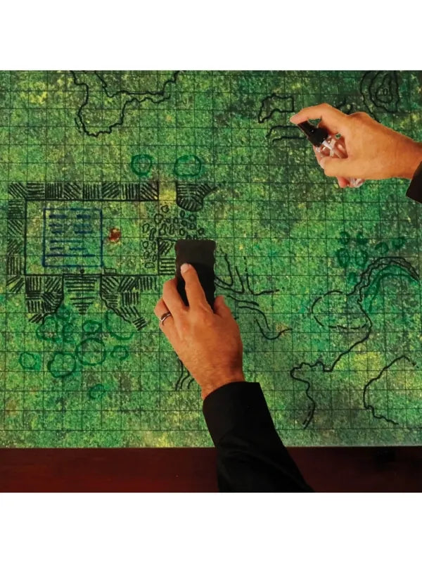 ENHANCE GAMING - MAPA D&D 24x36 - PIZARRA BORRABLE - CÉSPED