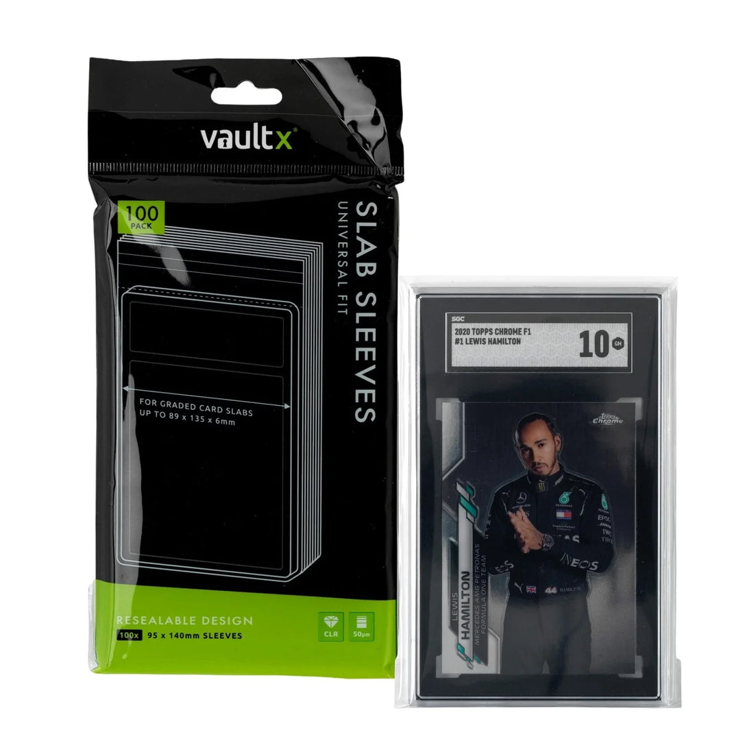 Paquete de fundas Vault X Universal Fit junto a una carta de Lewis Hamilton encapsulada por SGC.