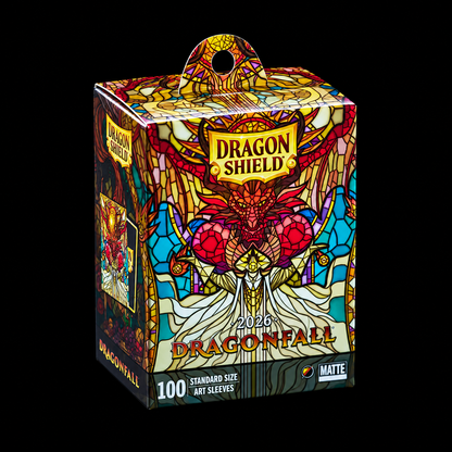 Caja de 100 fundas Dragon Shield Dragonfall 2026, con ilustración de dragón rojo en estilo vidriera, vista frontal y lateral.